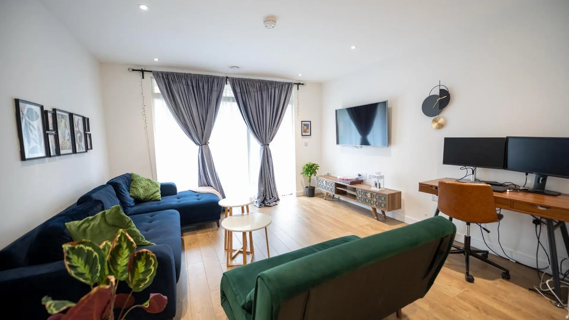 Stylish 1-Bed Near Canary Wharf London
