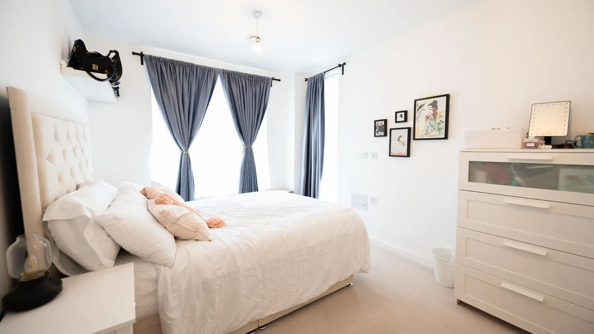 Stylish 1-Bed Near Canary Wharf London 0*,  United Kingdom
